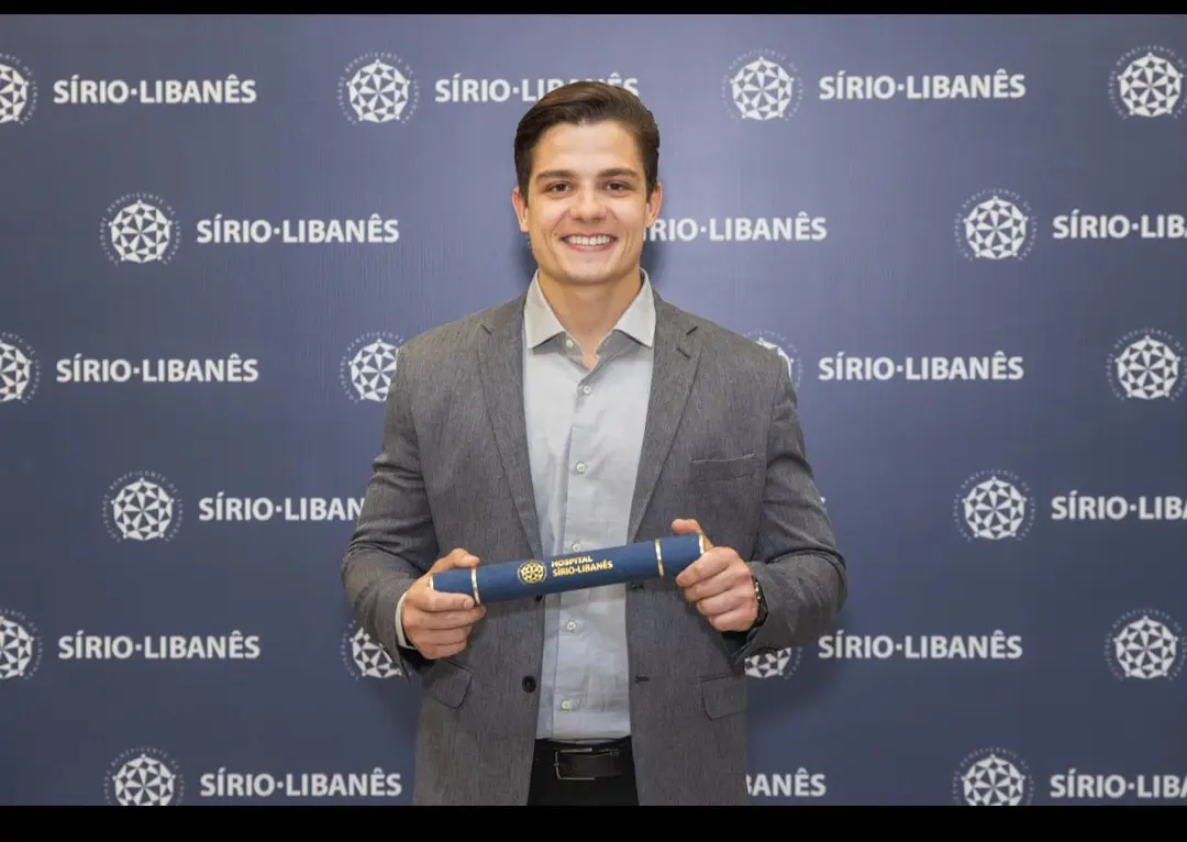 George Sales aprovado na residência de Anestesiologia do Hospital Sírio-Libanês